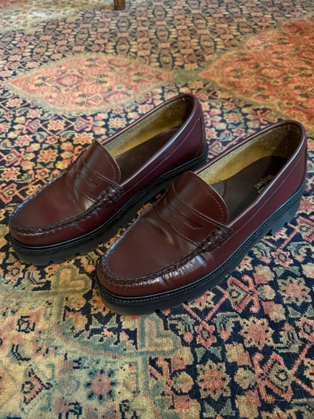 G.H. BASS & Co Weejuns Whitney Super Lug Loafers - Wine - Size US 8 / EU 39
